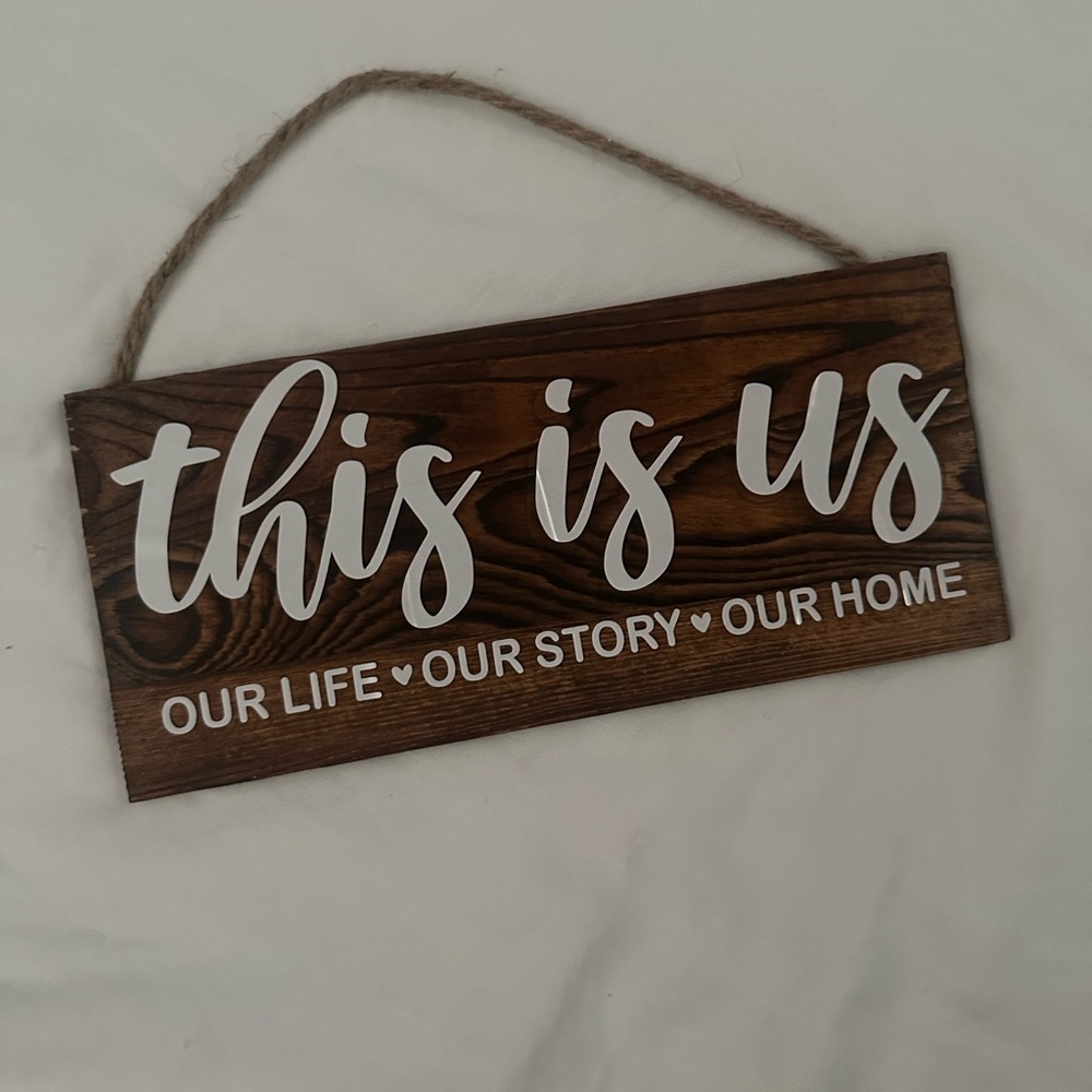 Rustic Brown and White Wall Sign - 'This Is Us'